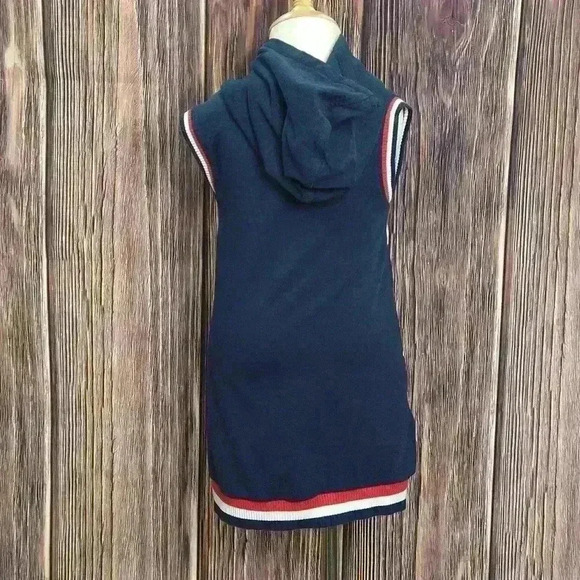 Stay Cozy and Stylish with Boboli Dress Hoodie - Kid Size 4T - Picture 2 of 5